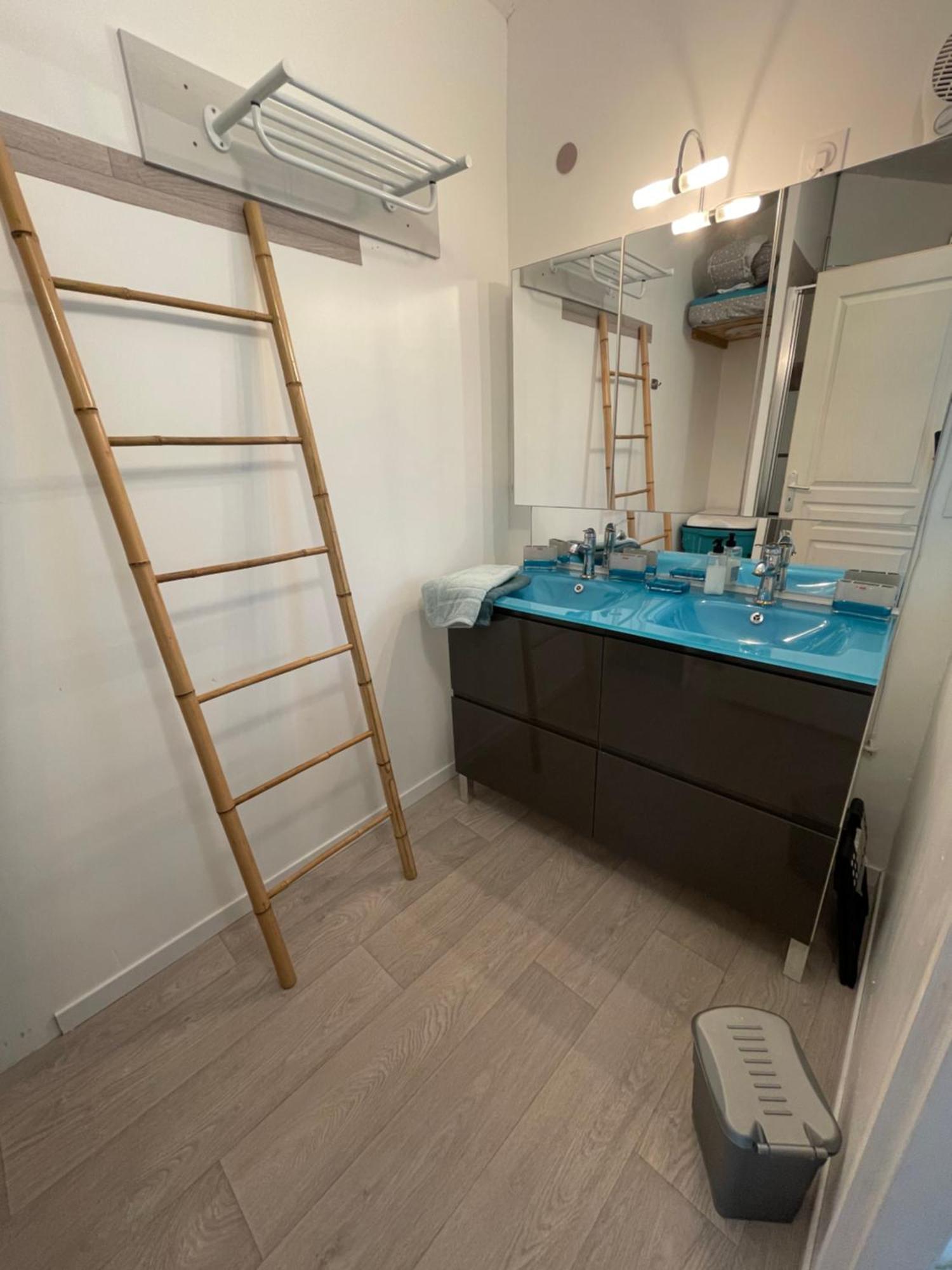 Grand 14 Personnes Sud Vendee Saint-Hilaire-des-Loges